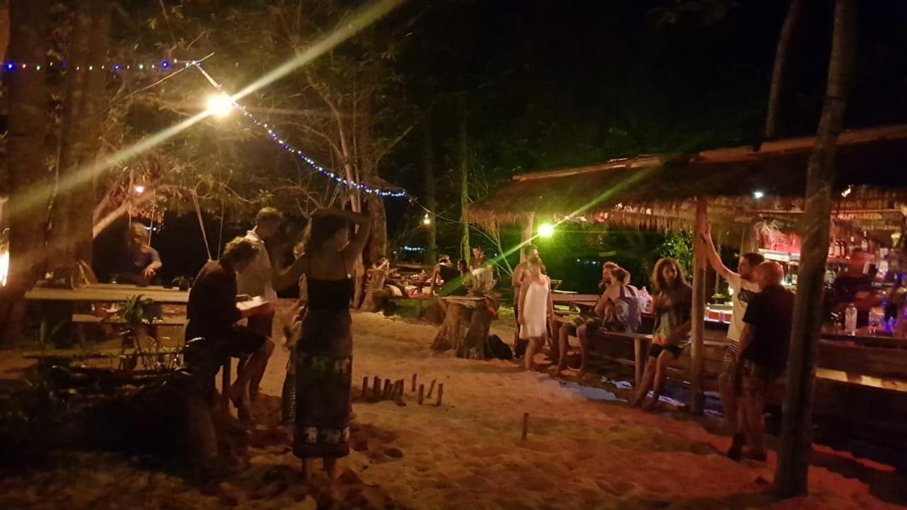 Hotel Crusoe Koh Takiev Island Koh Ta Kiev Exteriér fotografie