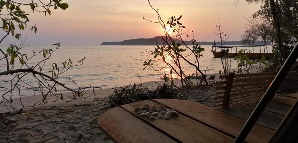 Hotel Crusoe Koh Takiev Island Koh Ta Kiev Exteriér fotografie